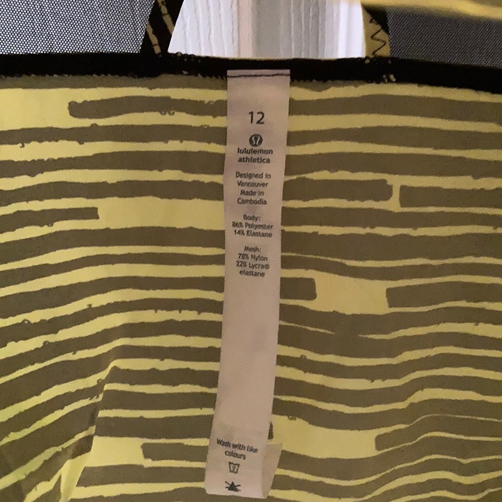 Lululemon Tank - Picture 4 of 8